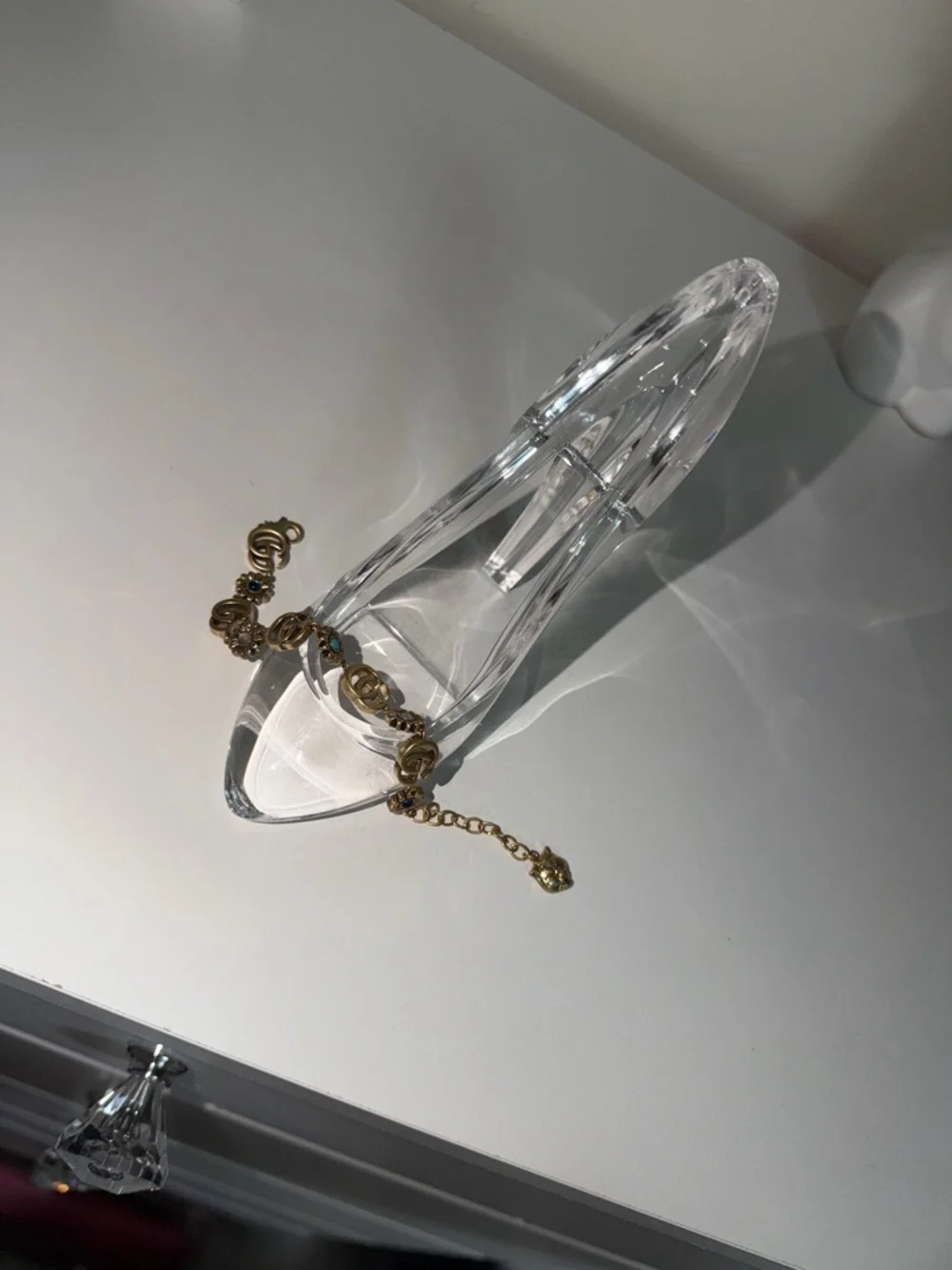 Gucci Gold Floral Chain Bracelet with Blue Accents - Picture 2 of 4